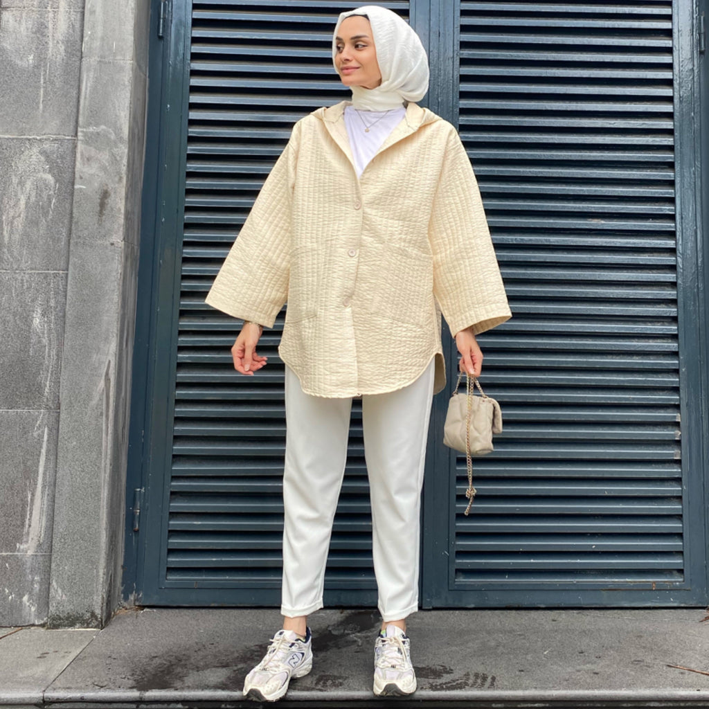 Kapüşonlu Bej Kapitone Ceket