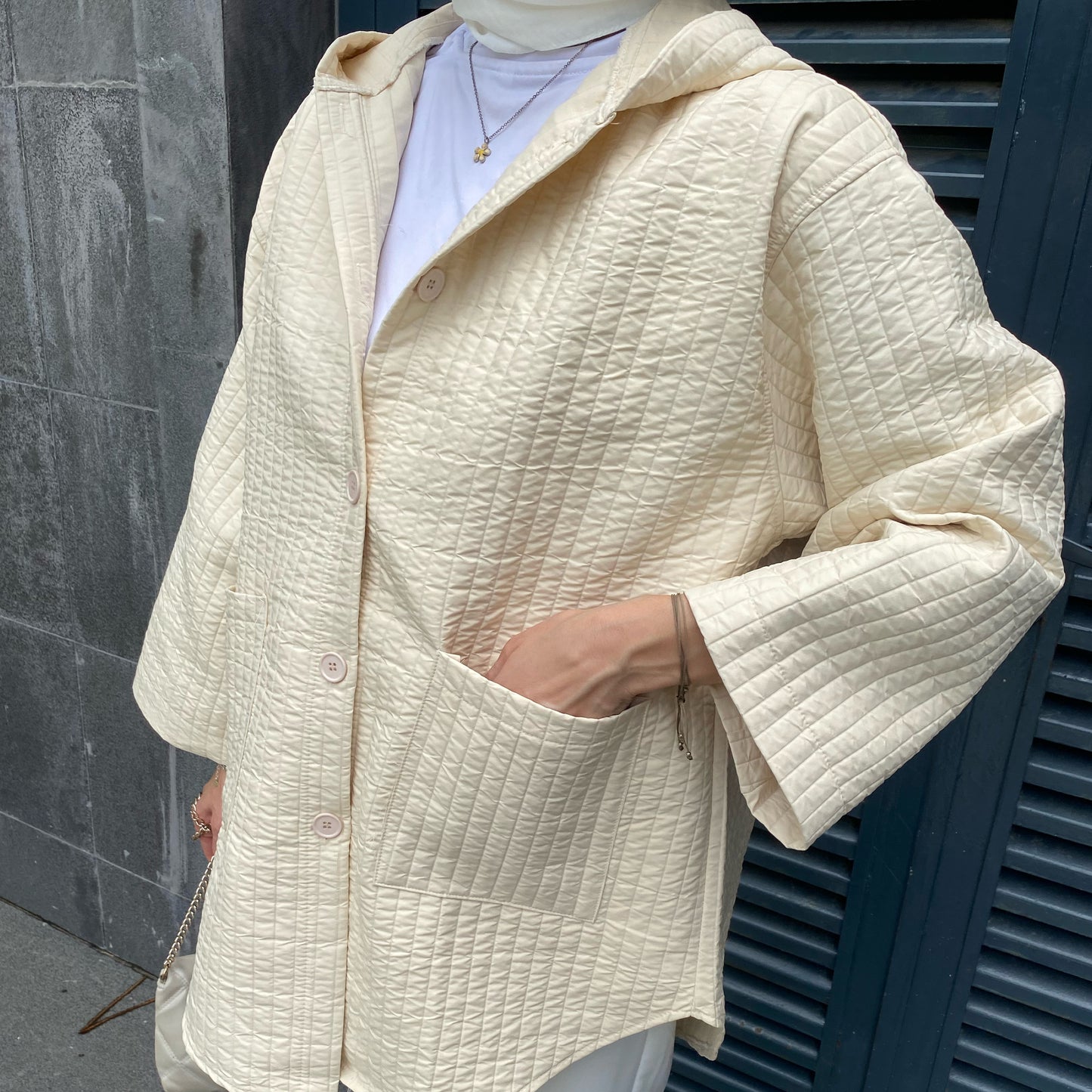 Kapüşonlu Bej Kapitone Ceket