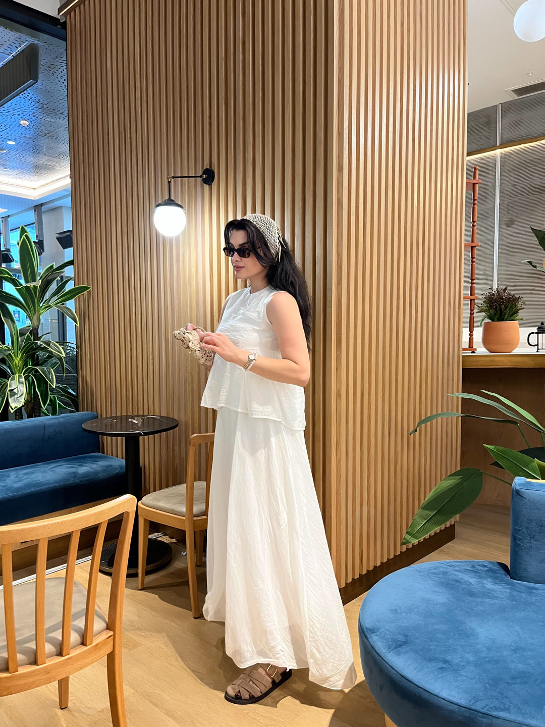 Ekru Kolsuz Peplum Bluz ve Maksi Etek Takımı