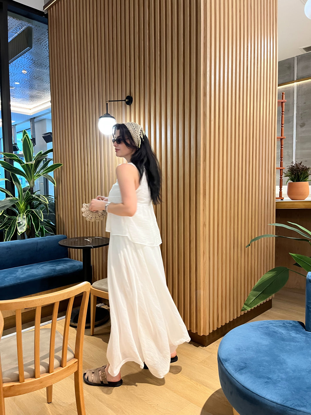 Ekru Kolsuz Peplum Bluz ve Maksi Etek Takımı