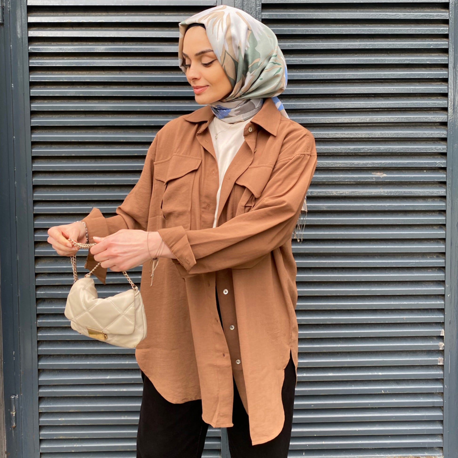 Cep Detaylı Oversize Gömlek - Kahverengi