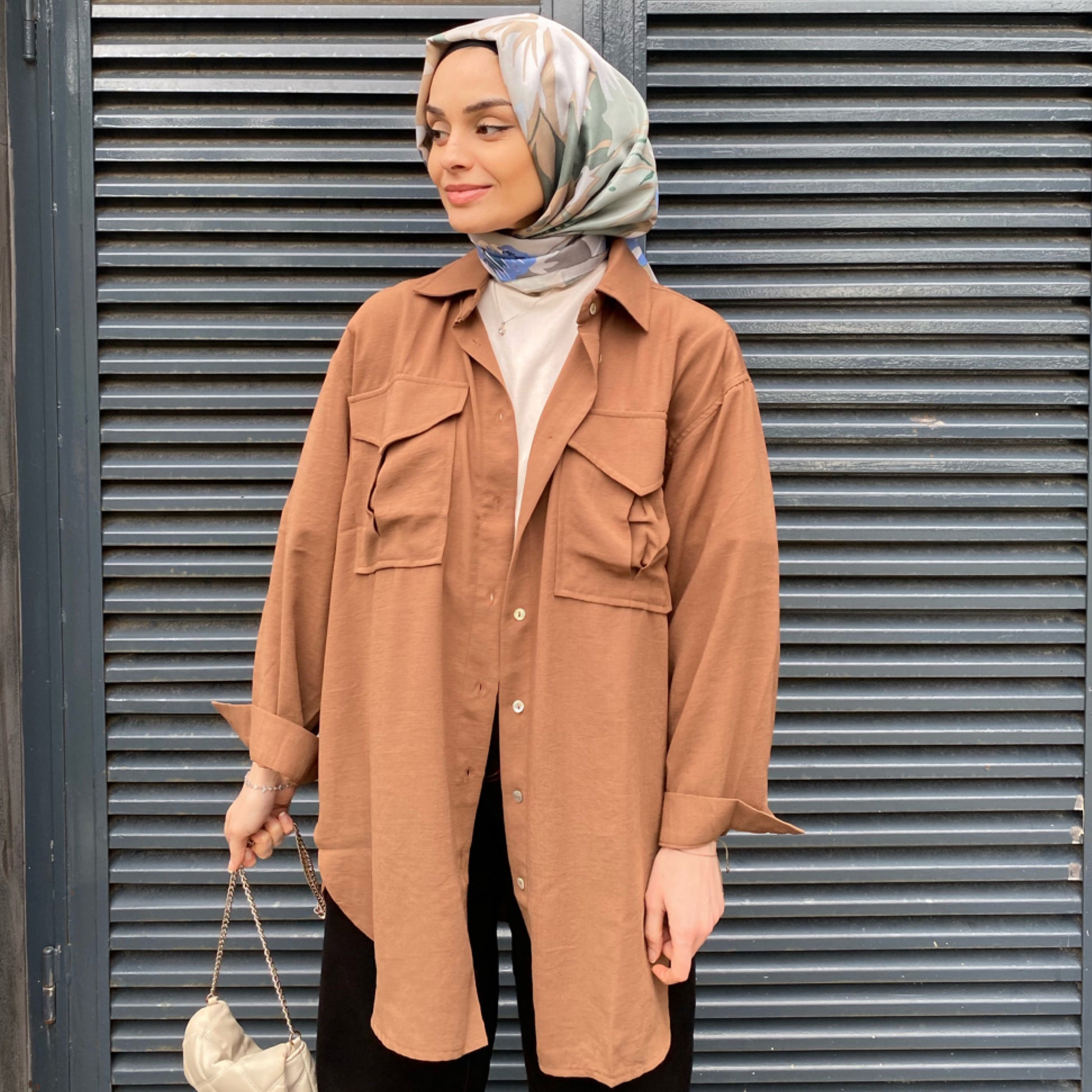 Cep Detaylı Oversize Gömlek - Kahverengi