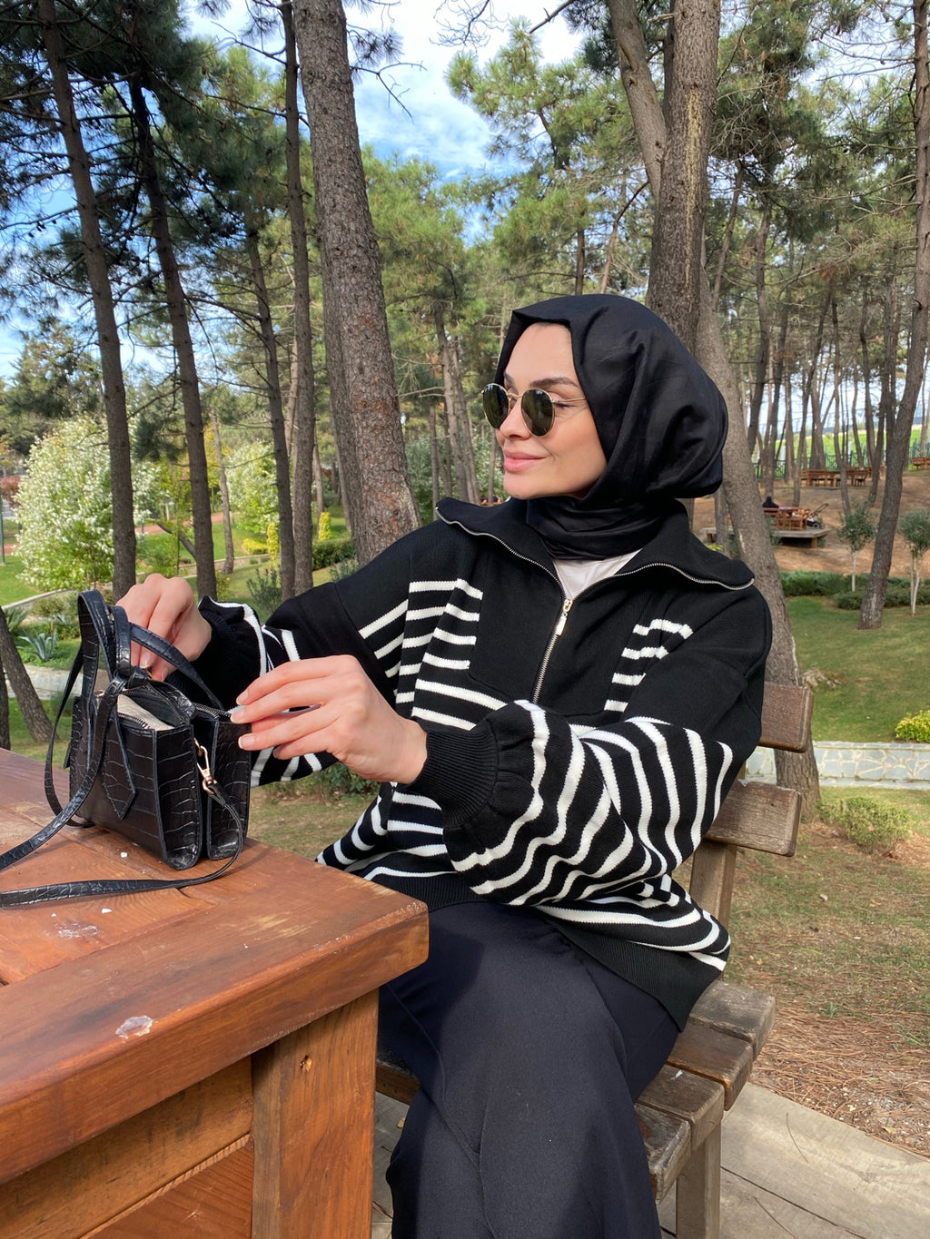 Siyah Çizgili Oversize Triko Sweat