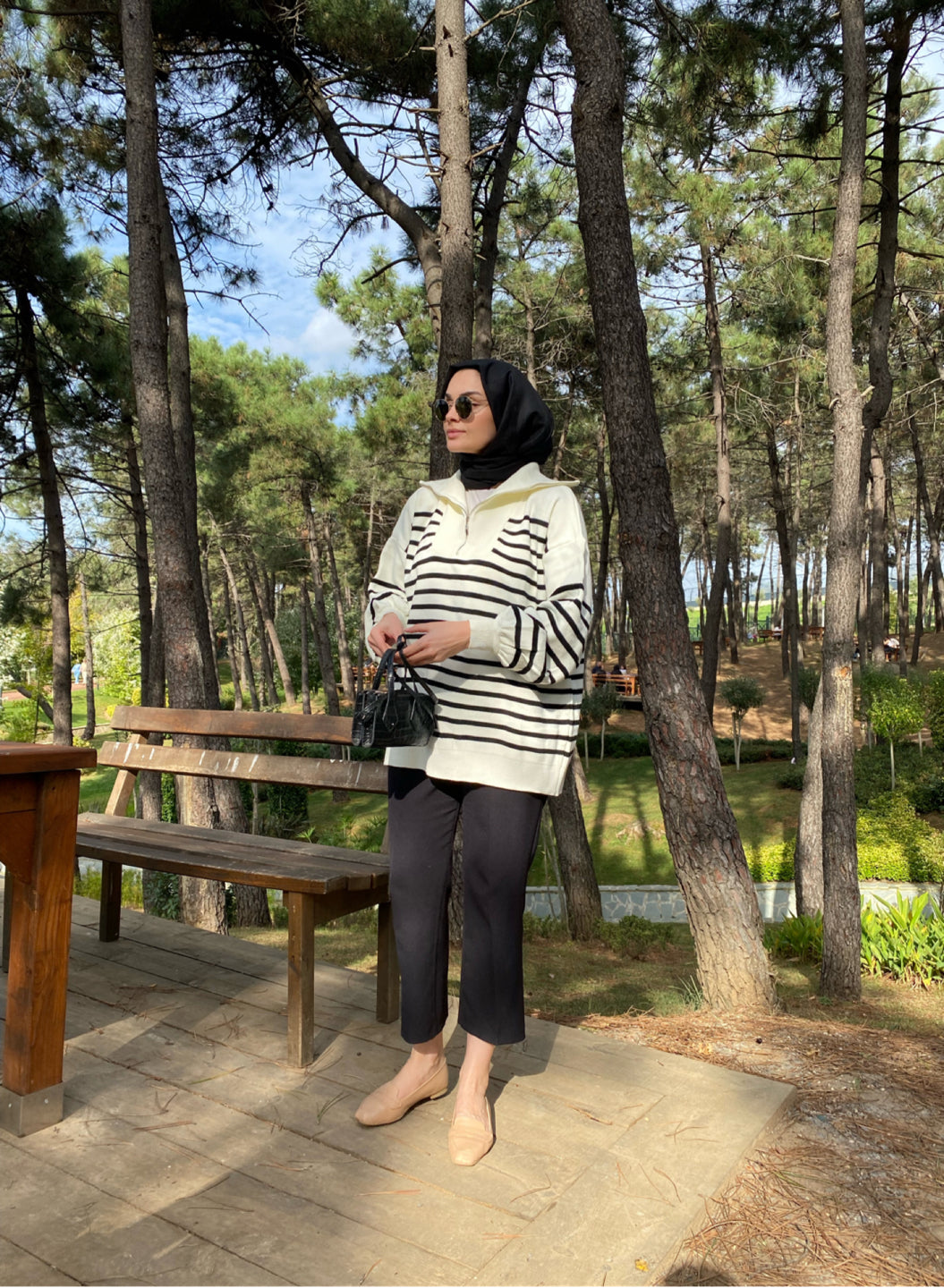 Beyaz Çizgili Oversize Triko Sweat