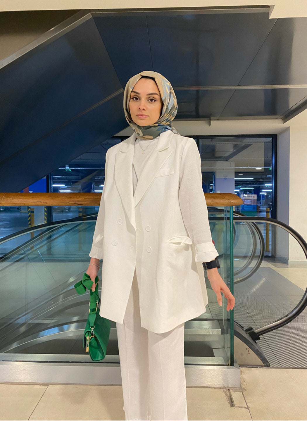 Beyaz Keten Blazer Ceket – Modern Şıklık | KUASAR